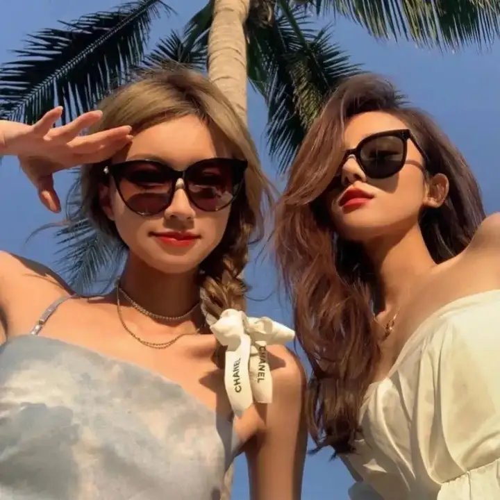 鉴识英雄